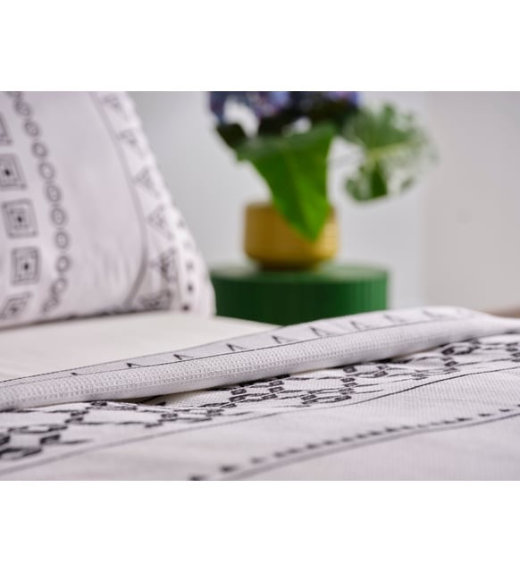 URUGO RWA DOQU Melodi Misha Kubiri Kuburiri